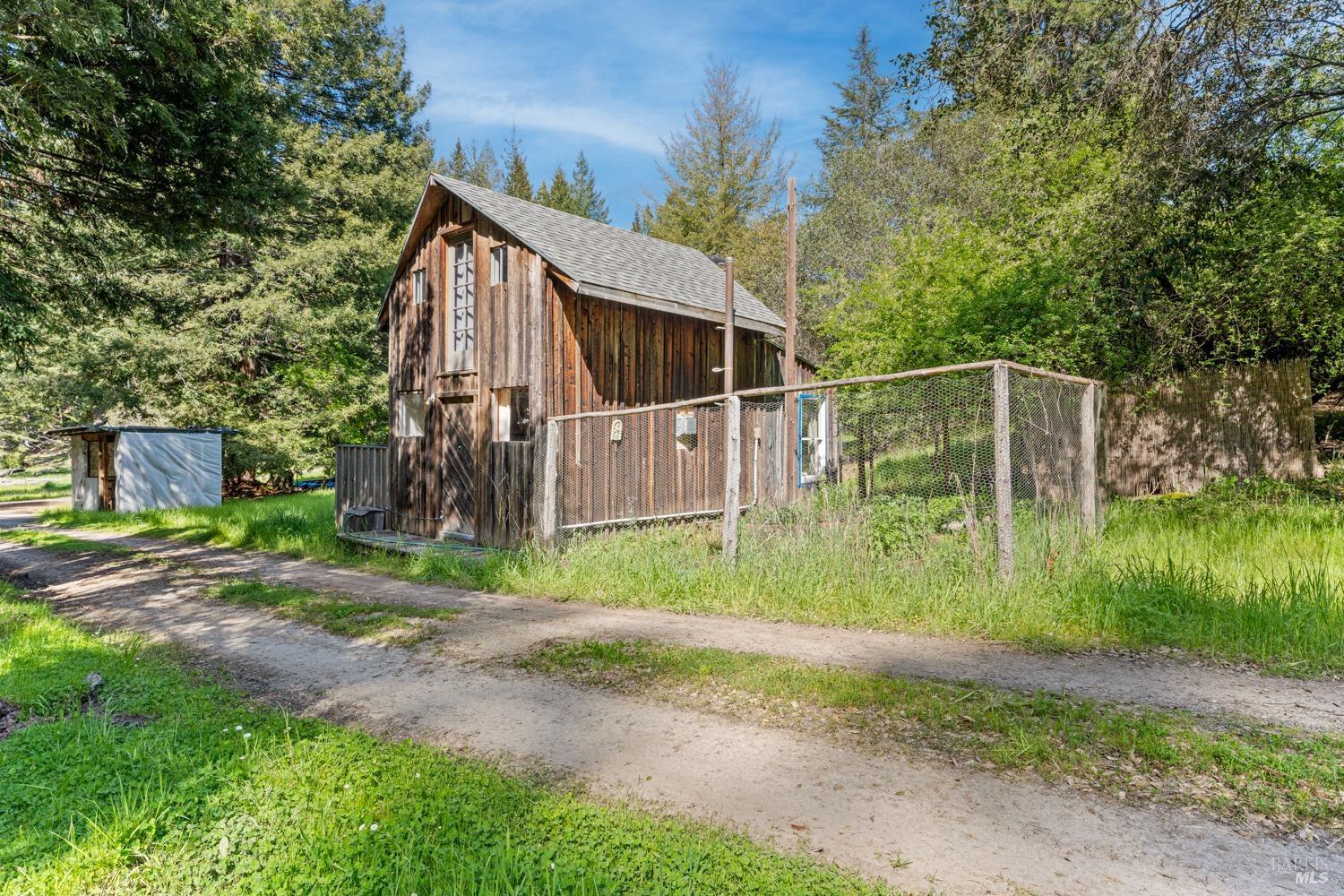 Detail Gallery Image 30 of 43 For 31150 Comptche Ukiah Rd, Comptche,  CA 95427 - 3 Beds | 1/1 Baths