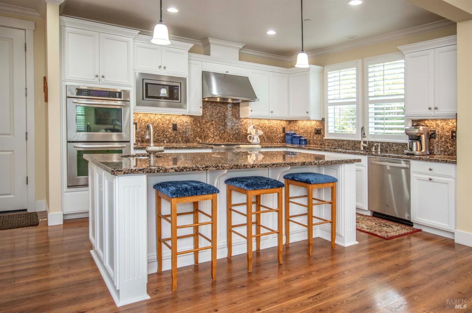 Detail Gallery Image 27 of 54 For 209 Club Dr, Novato,  CA 94945 - 3 Beds | 2/1 Baths