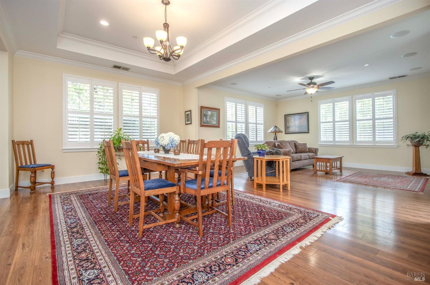 Detail Gallery Image 28 of 54 For 209 Club Dr, Novato,  CA 94945 - 3 Beds | 2/1 Baths