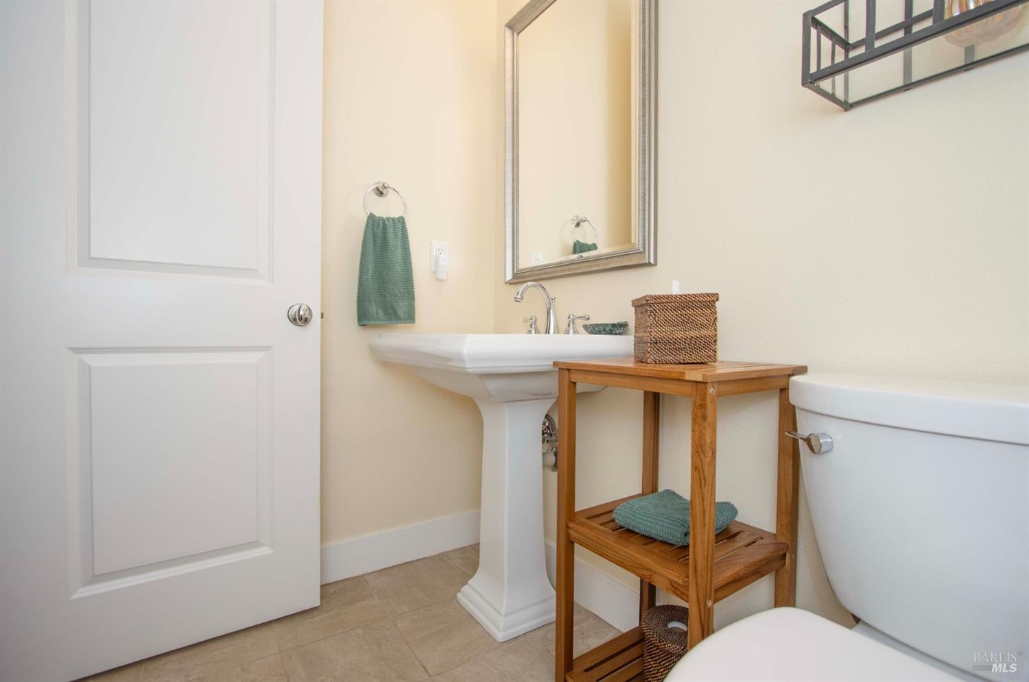 Detail Gallery Image 40 of 54 For 209 Club Dr, Novato,  CA 94945 - 3 Beds | 2/1 Baths