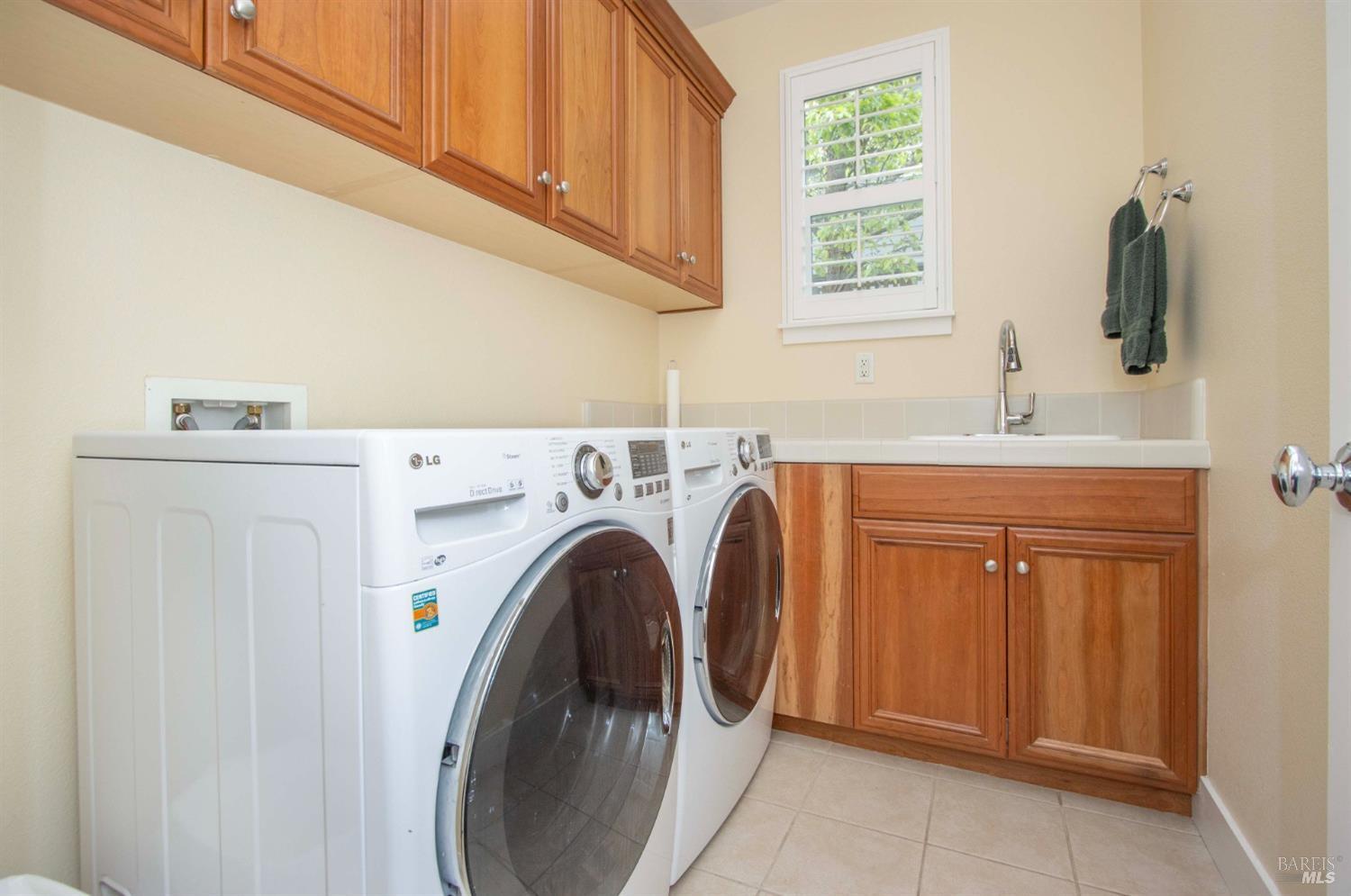 Detail Gallery Image 48 of 54 For 209 Club Dr, Novato,  CA 94945 - 3 Beds | 2/1 Baths