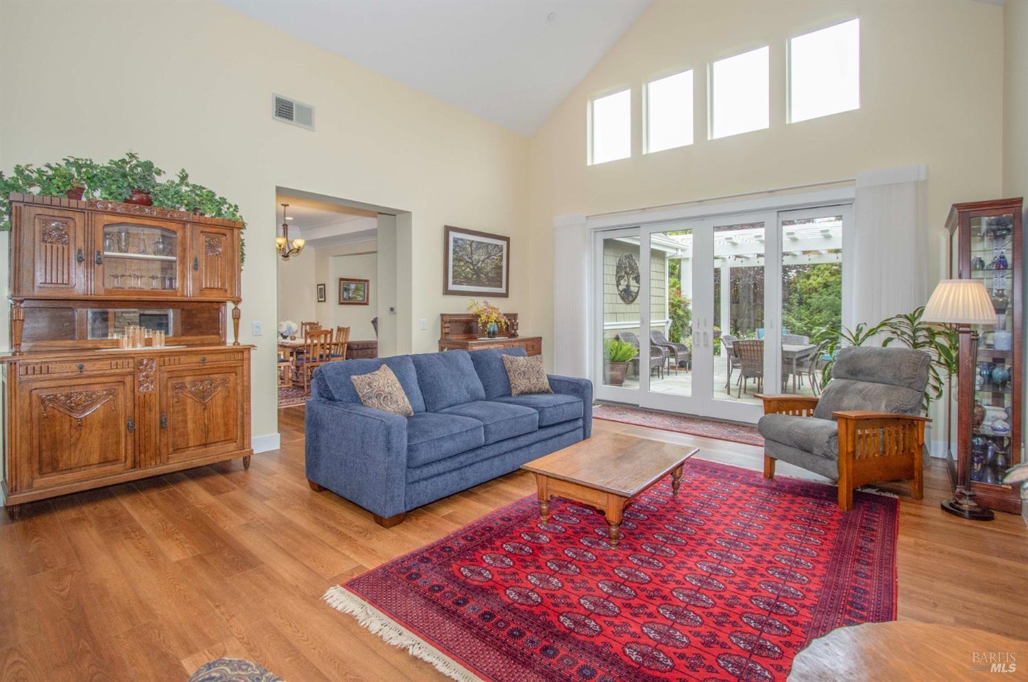 Detail Gallery Image 34 of 54 For 209 Club Dr, Novato,  CA 94945 - 3 Beds | 2/1 Baths