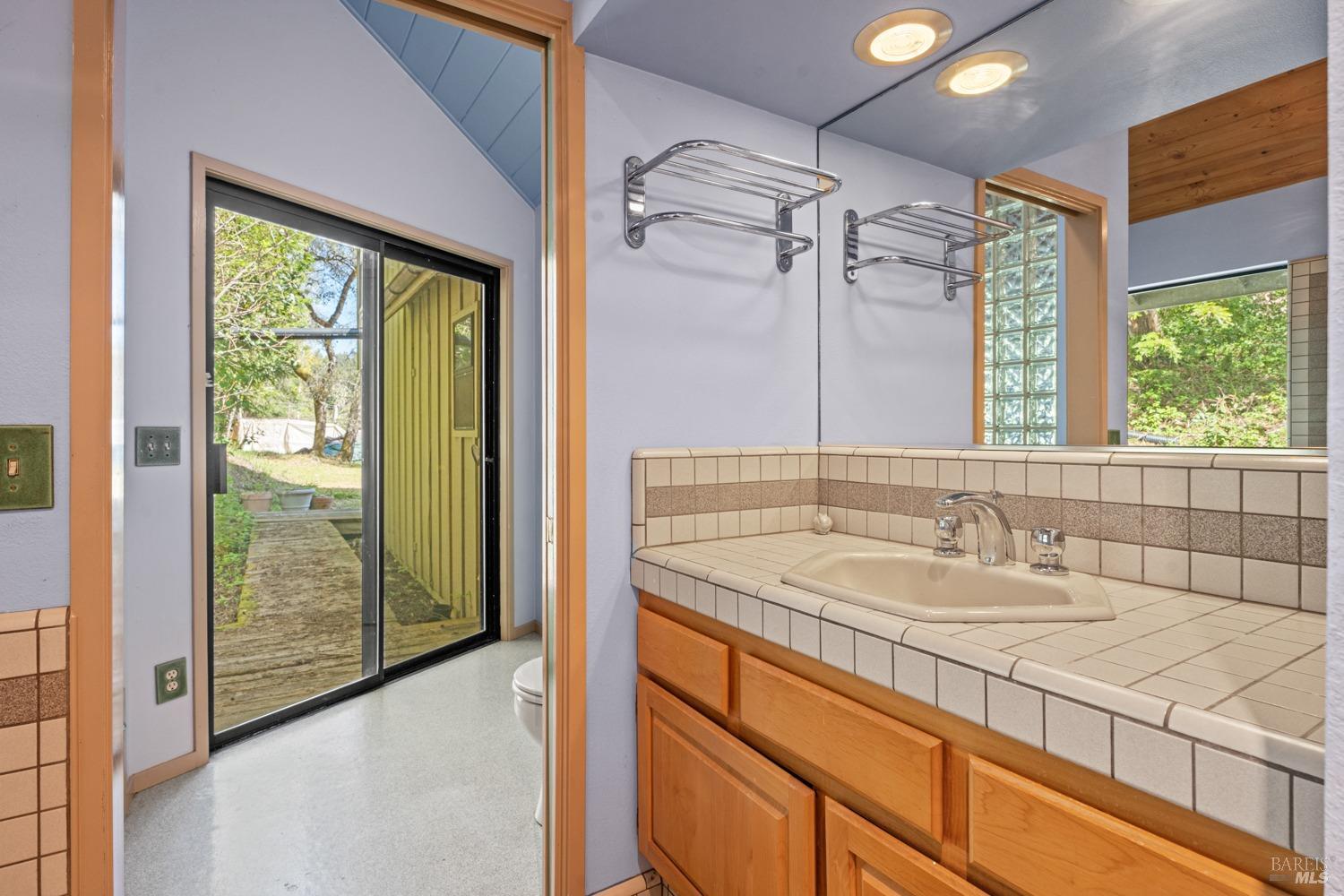 Detail Gallery Image 19 of 43 For 31150 Comptche Ukiah Rd, Comptche,  CA 95427 - 3 Beds | 1/1 Baths