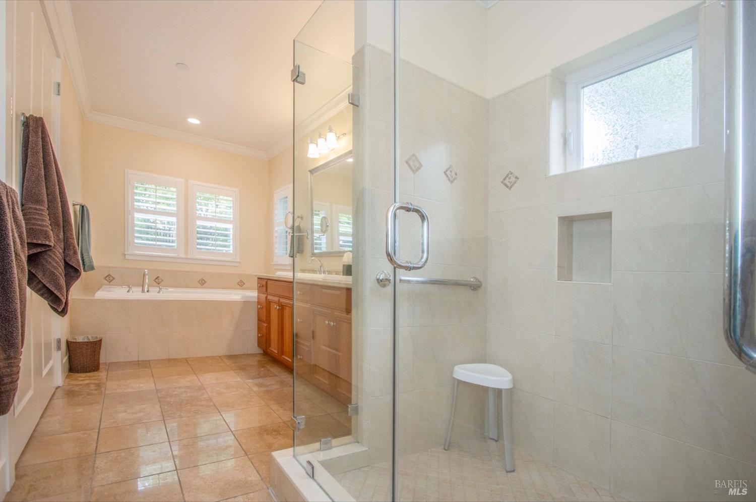 Detail Gallery Image 43 of 54 For 209 Club Dr, Novato,  CA 94945 - 3 Beds | 2/1 Baths