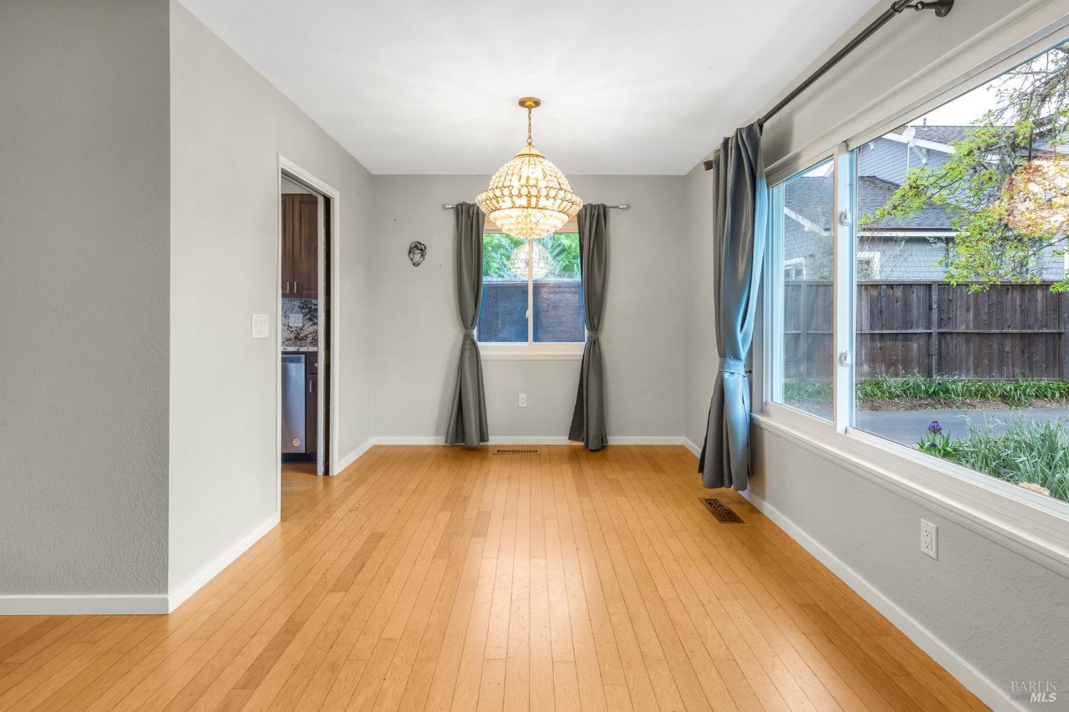 Detail Gallery Image 19 of 56 For 350 Newton Way, Angwin,  CA 94508 - 3 Beds | 2 Baths