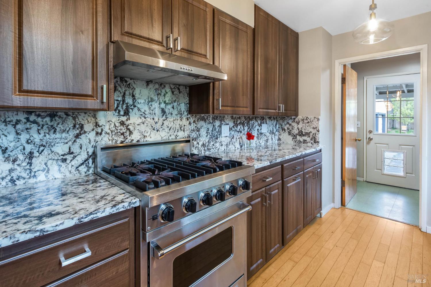 Detail Gallery Image 14 of 56 For 350 Newton Way, Angwin,  CA 94508 - 3 Beds | 2 Baths