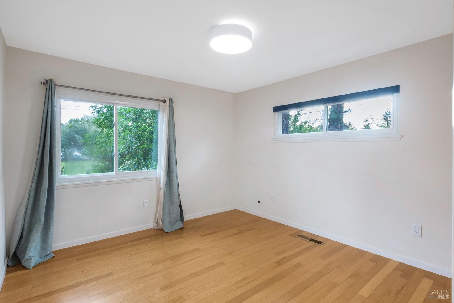 Detail Gallery Image 29 of 56 For 350 Newton Way, Angwin,  CA 94508 - 3 Beds | 2 Baths