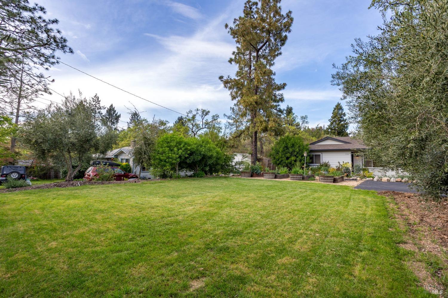 Detail Gallery Image 9 of 56 For 350 Newton Way, Angwin,  CA 94508 - 3 Beds | 2 Baths