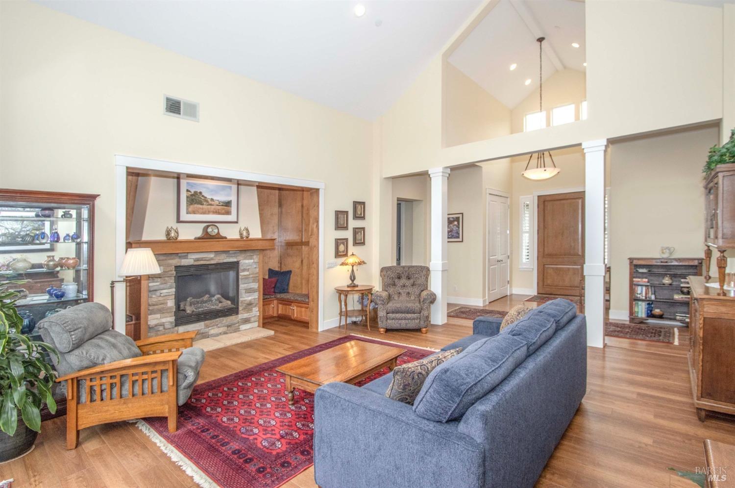 Detail Gallery Image 35 of 54 For 209 Club Dr, Novato,  CA 94945 - 3 Beds | 2/1 Baths