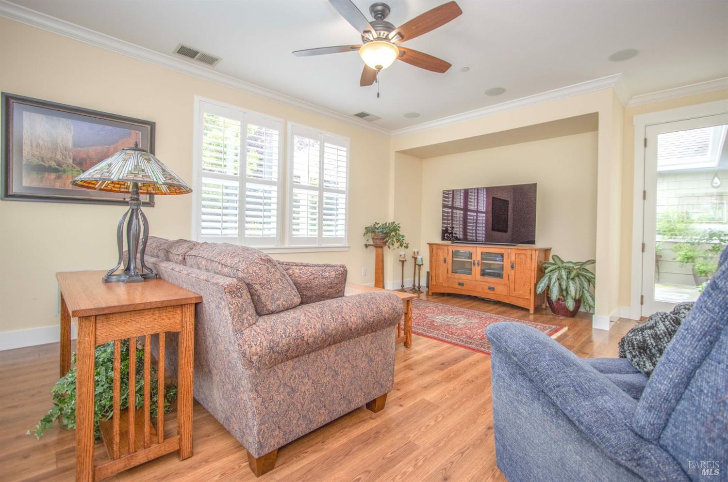 Detail Gallery Image 23 of 54 For 209 Club Dr, Novato,  CA 94945 - 3 Beds | 2/1 Baths