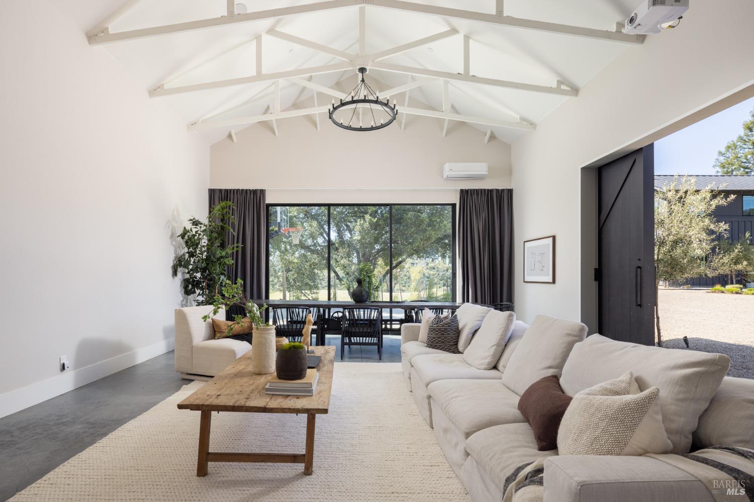Detail Gallery Image 8 of 36 For 3870 Mountain Home Ranch Rd, Calistoga,  CA 94515 - 4 Beds | 4/2 Baths
