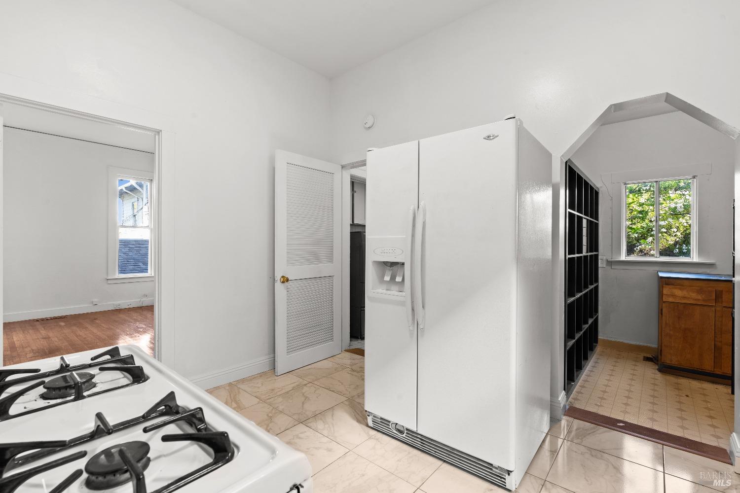 Detail Gallery Image 11 of 56 For 708 York St, Vallejo,  CA 94590 - 4 Beds | 2 Baths