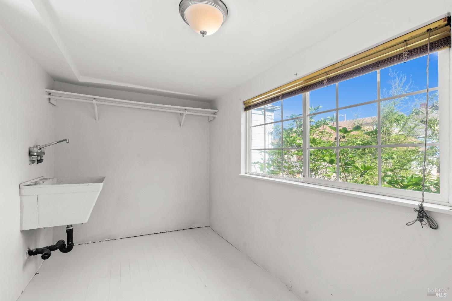 Detail Gallery Image 29 of 56 For 708 York St, Vallejo,  CA 94590 - 4 Beds | 2 Baths
