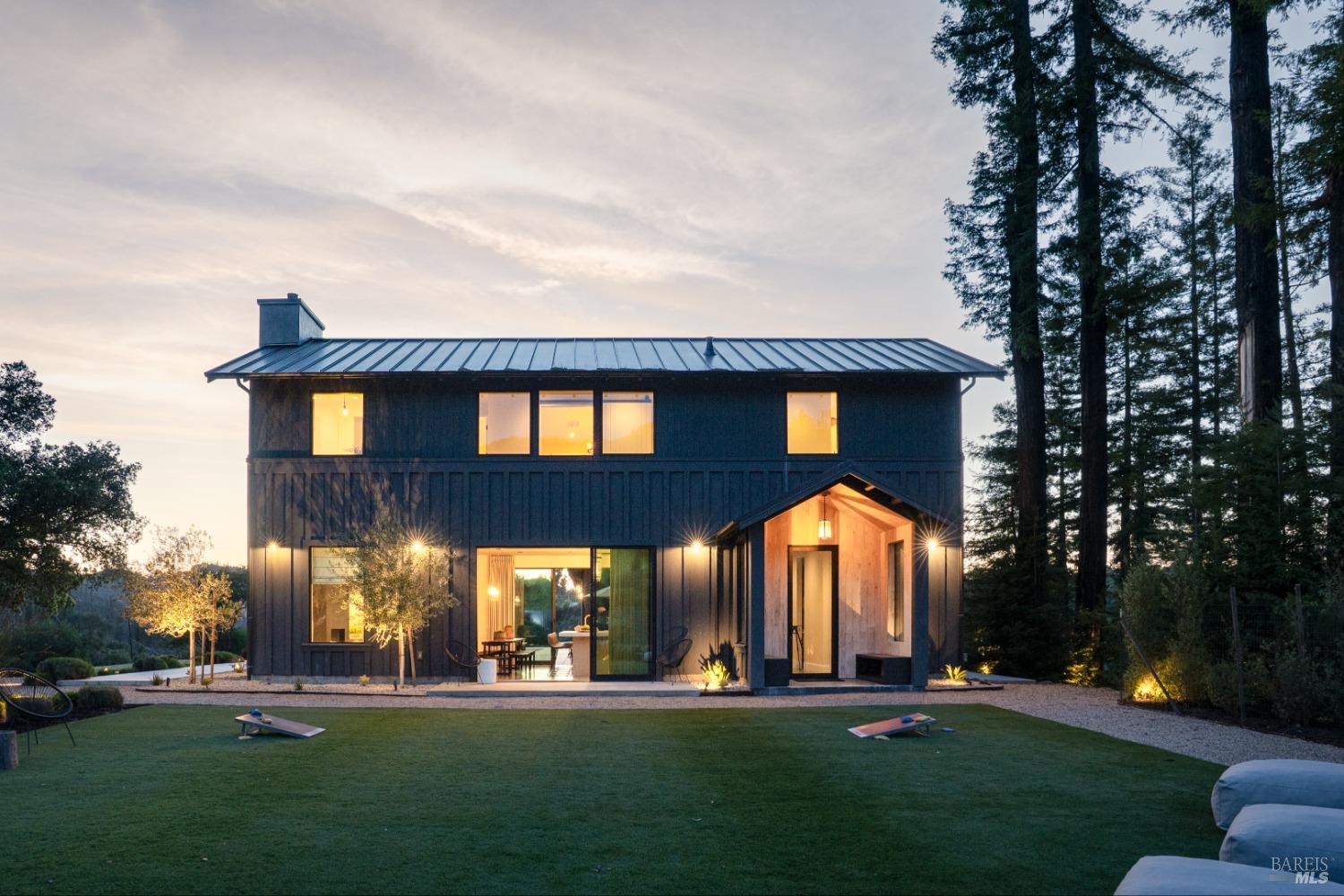 Detail Gallery Image 4 of 36 For 3870 Mountain Home Ranch Rd, Calistoga,  CA 94515 - 4 Beds | 4/2 Baths