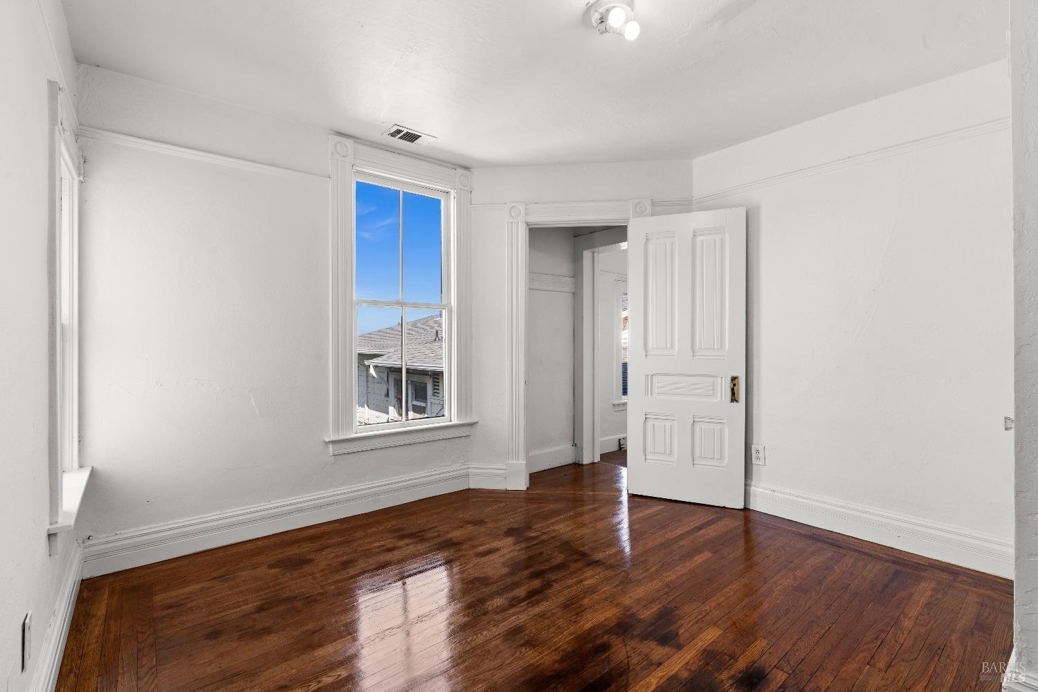Detail Gallery Image 33 of 56 For 708 York St, Vallejo,  CA 94590 - 4 Beds | 2 Baths