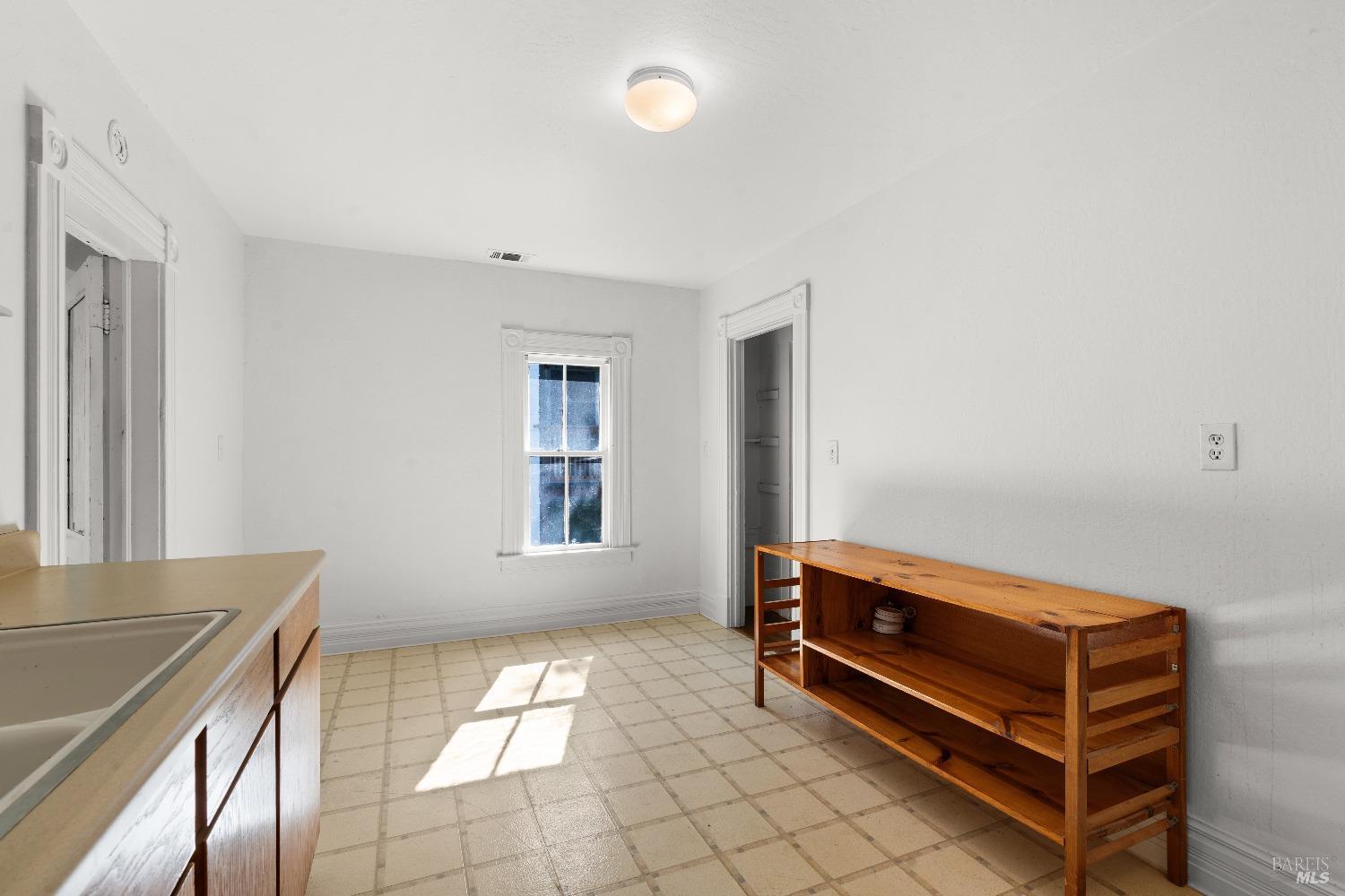 Detail Gallery Image 30 of 56 For 708 York St, Vallejo,  CA 94590 - 4 Beds | 2 Baths