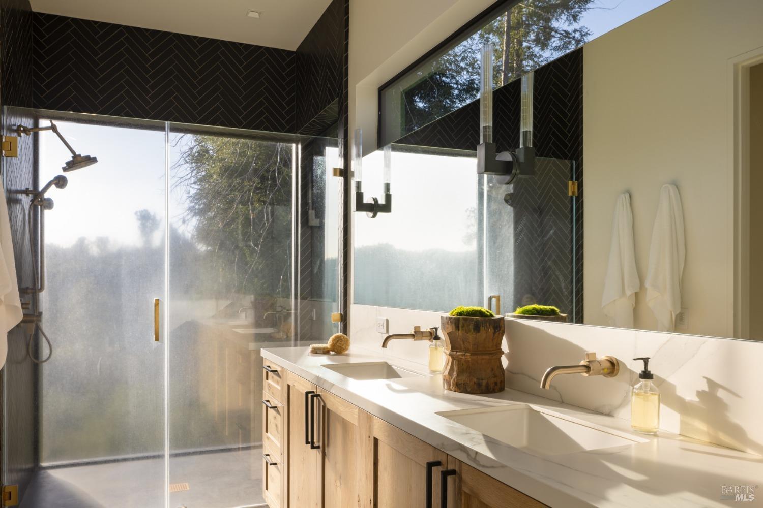 Detail Gallery Image 11 of 36 For 3870 Mountain Home Ranch Rd, Calistoga,  CA 94515 - 4 Beds | 4/2 Baths
