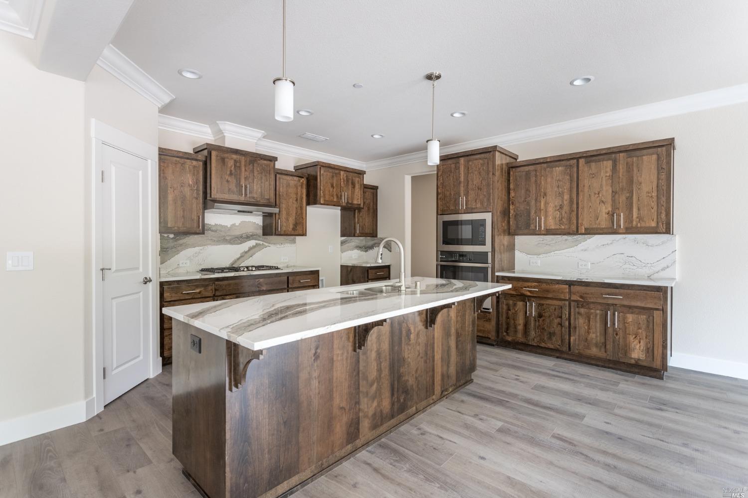 Detail Gallery Image 9 of 40 For 7750 Princess Pine Pl, Shingletown,  CA 96088 - 5 Beds | 3 Baths