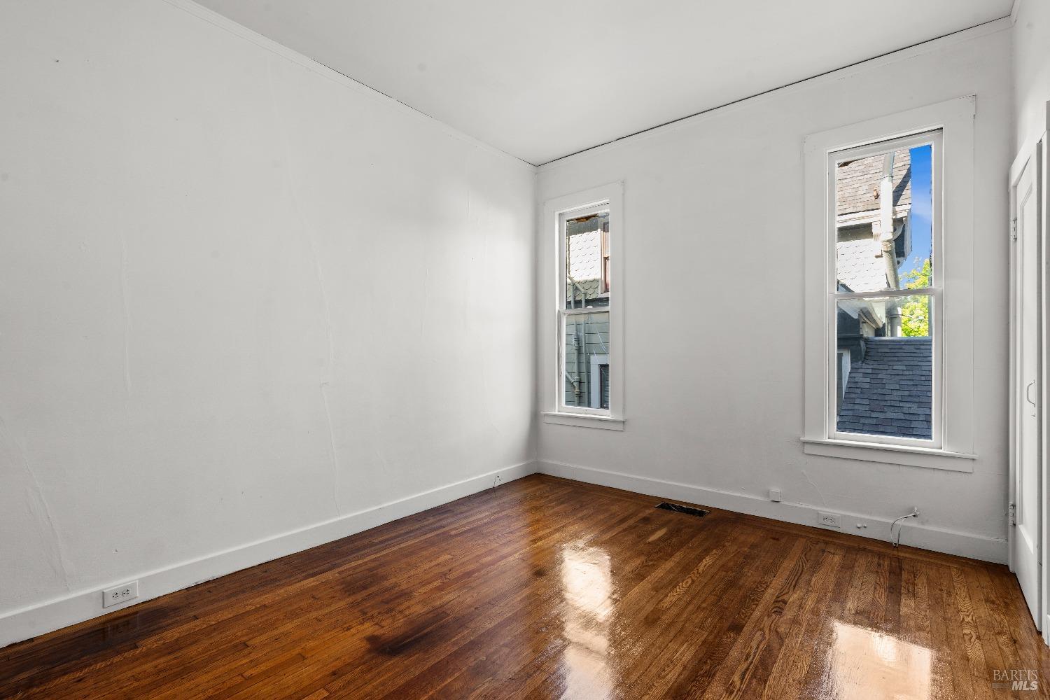 Detail Gallery Image 16 of 56 For 708 York St, Vallejo,  CA 94590 - 4 Beds | 2 Baths