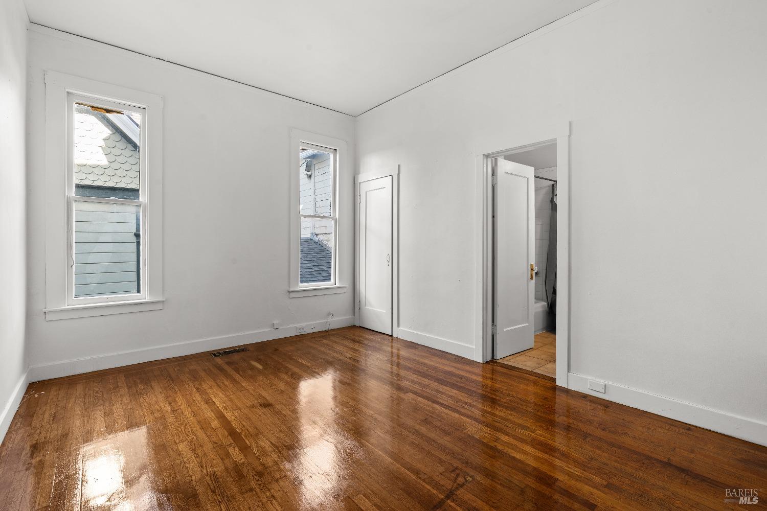 Detail Gallery Image 17 of 56 For 708 York St, Vallejo,  CA 94590 - 4 Beds | 2 Baths