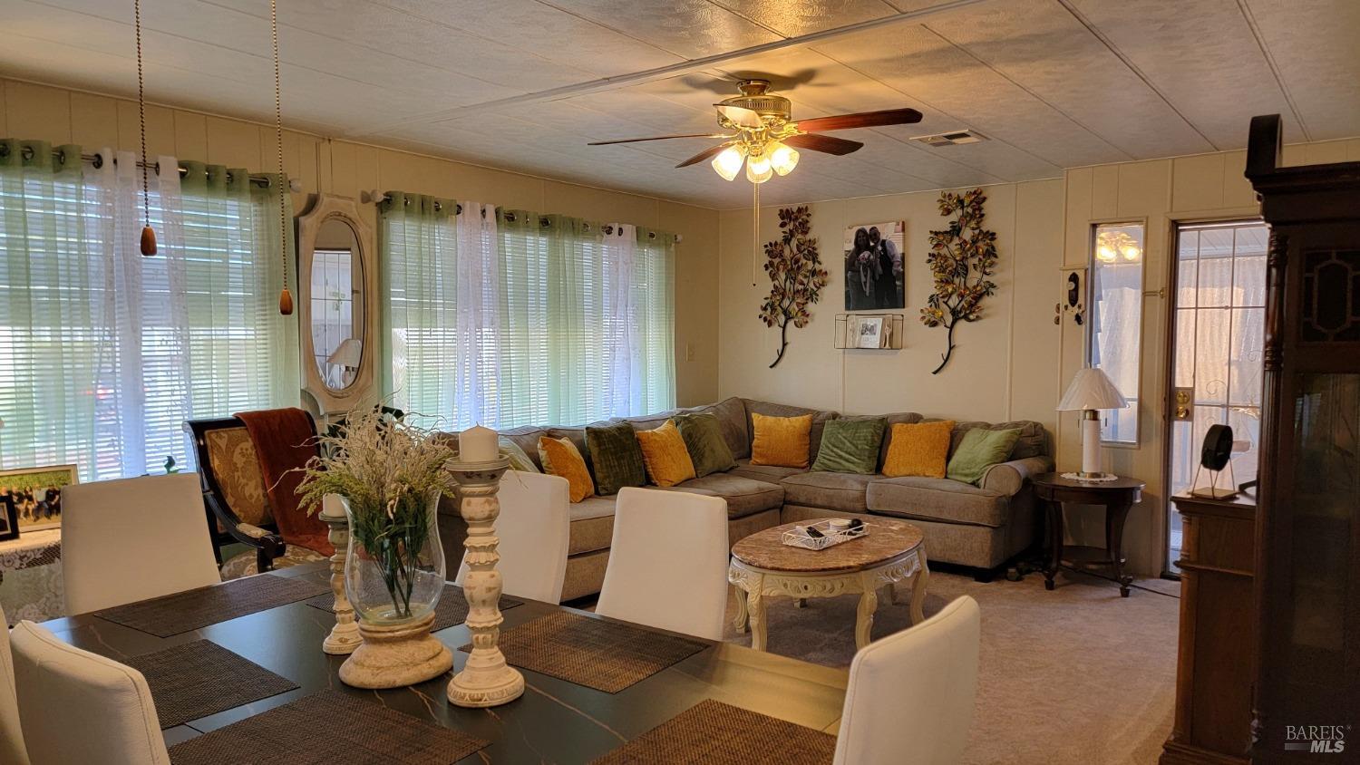 Detail Gallery Image 6 of 17 For 460 E Gobbi St #25,  Ukiah,  CA 95482 - 2 Beds | 2 Baths