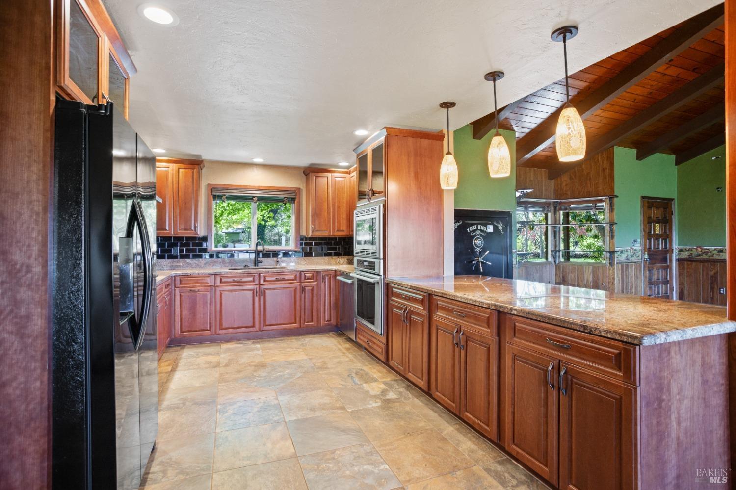 Detail Gallery Image 6 of 26 For 6867 Alpine Ridge Rd, Shingletown,  CA 96088 - 3 Beds | 3 Baths