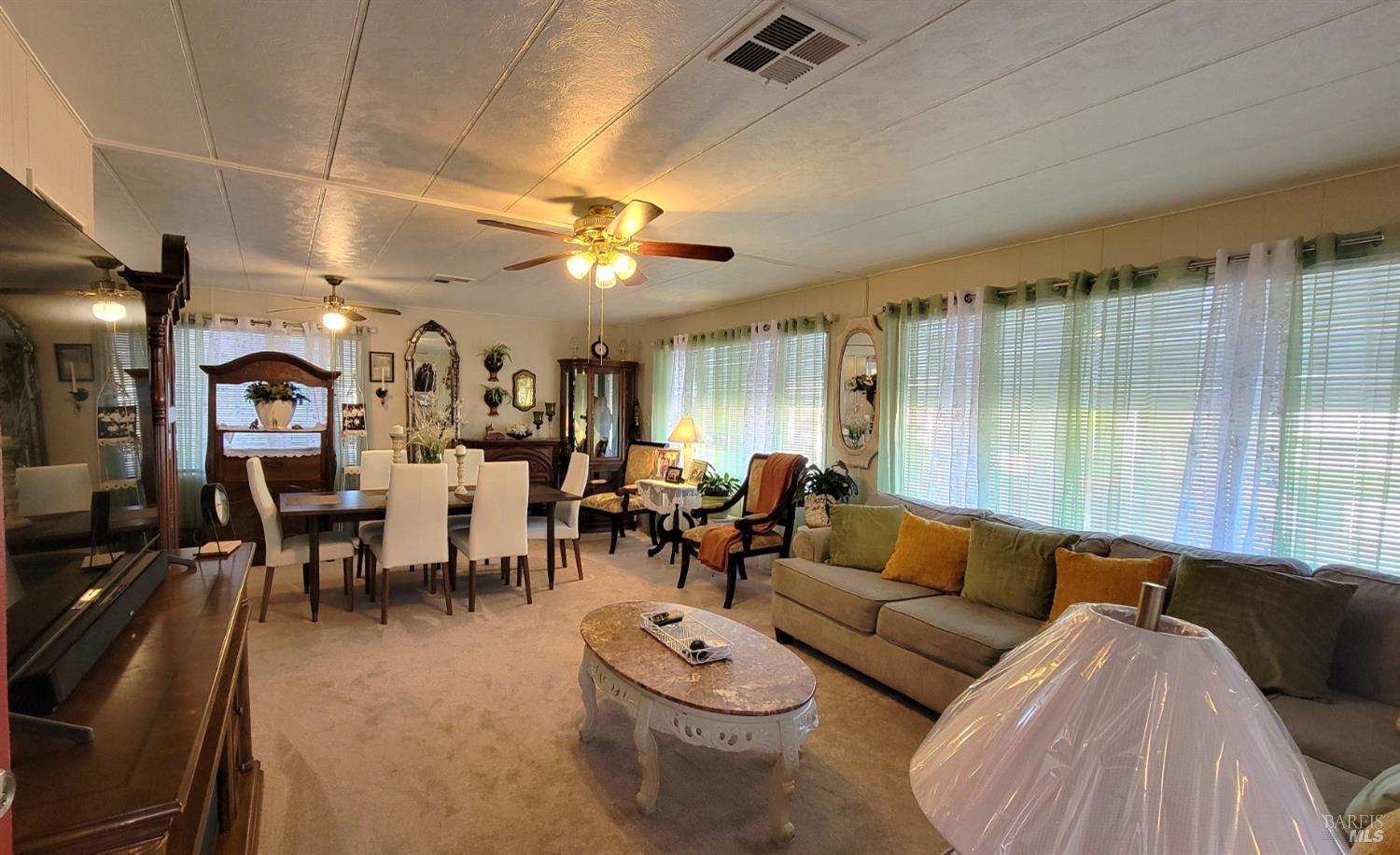 Detail Gallery Image 4 of 17 For 460 E Gobbi St #25,  Ukiah,  CA 95482 - 2 Beds | 2 Baths