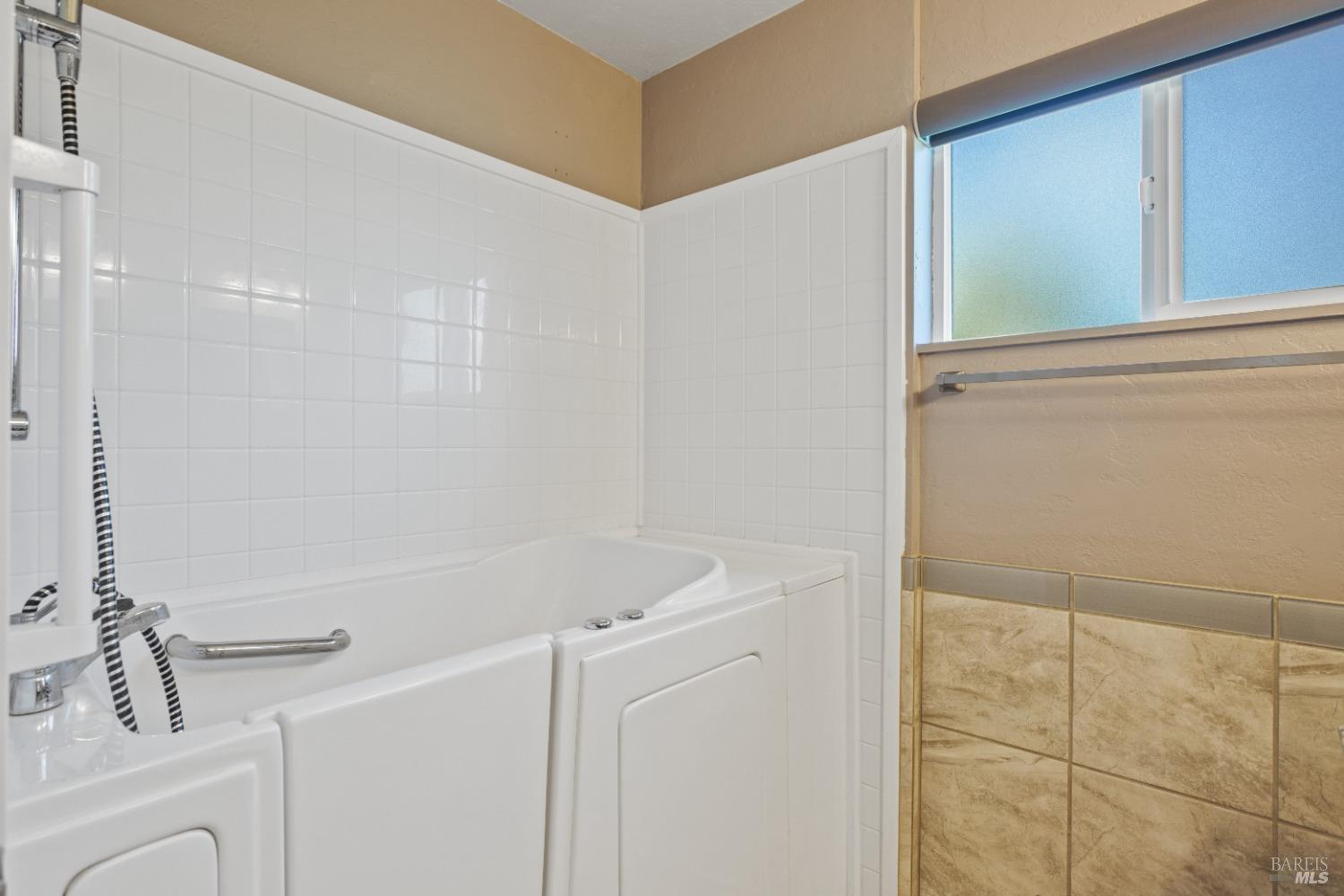 Detail Gallery Image 11 of 26 For 6867 Alpine Ridge Rd, Shingletown,  CA 96088 - 3 Beds | 3 Baths