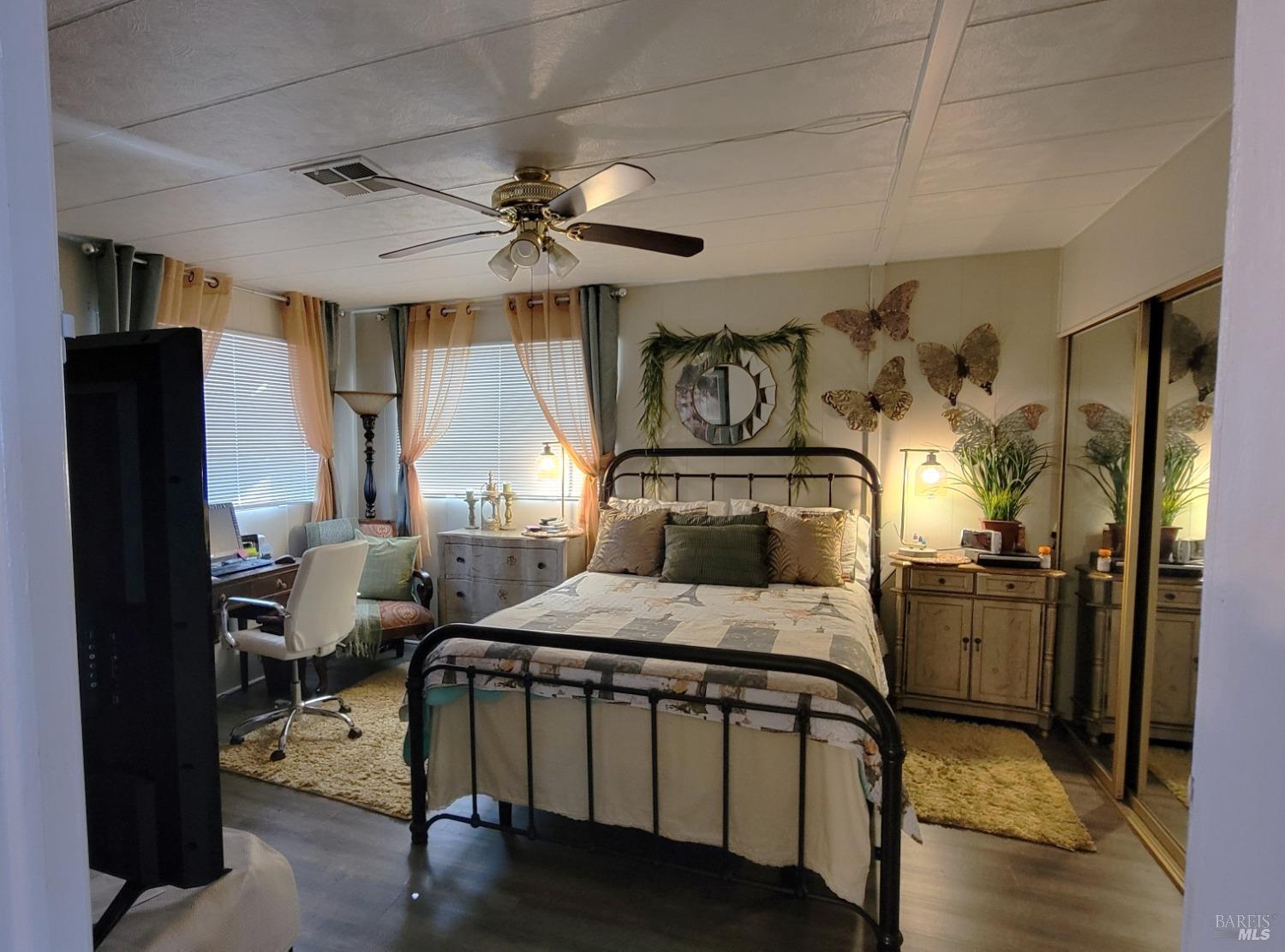 Detail Gallery Image 8 of 17 For 460 E Gobbi St #25,  Ukiah,  CA 95482 - 2 Beds | 2 Baths