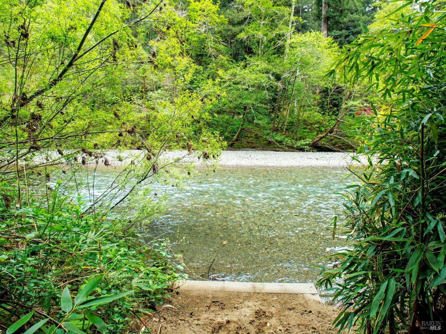 Detail Gallery Image 31 of 39 For 2660 Cazadero Hwy, Cazadero,  CA 95421 - 2 Beds | 1 Baths