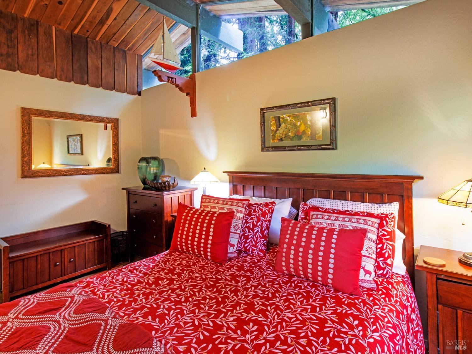 Detail Gallery Image 15 of 39 For 2660 Cazadero Hwy, Cazadero,  CA 95421 - 2 Beds | 1 Baths