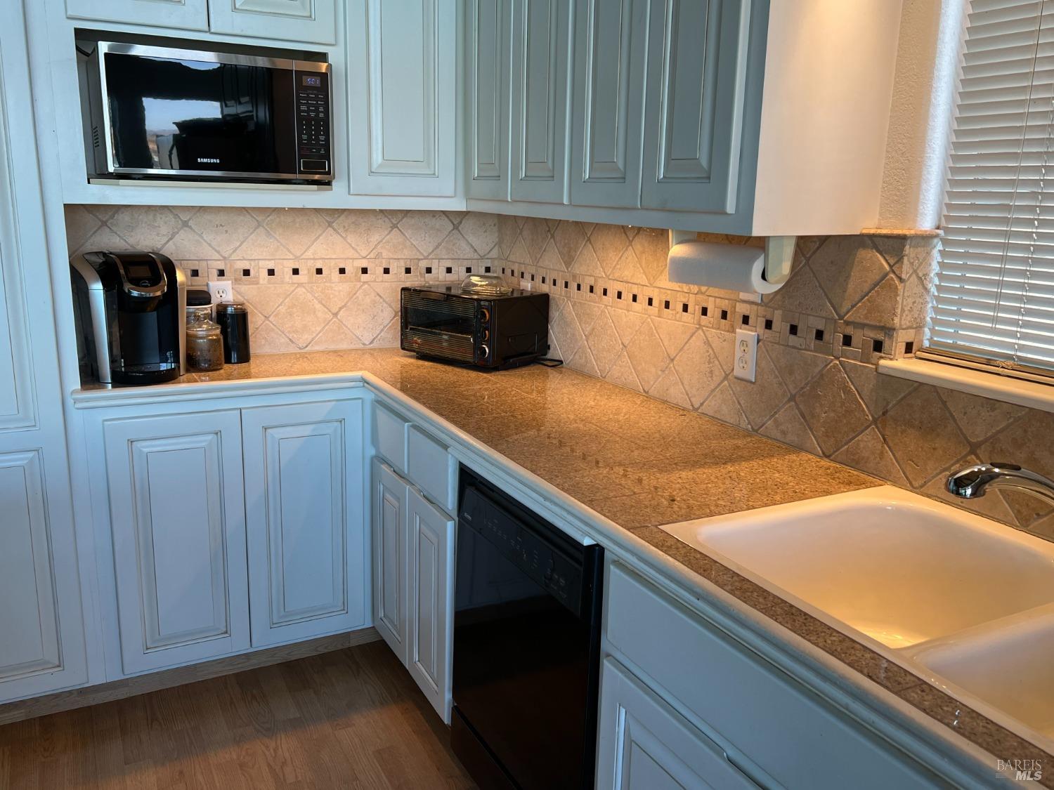Detail Gallery Image 26 of 34 For 12250 Baylis Cove Rd, Lower Lake,  CA 95457 - 2 Beds | 2 Baths
