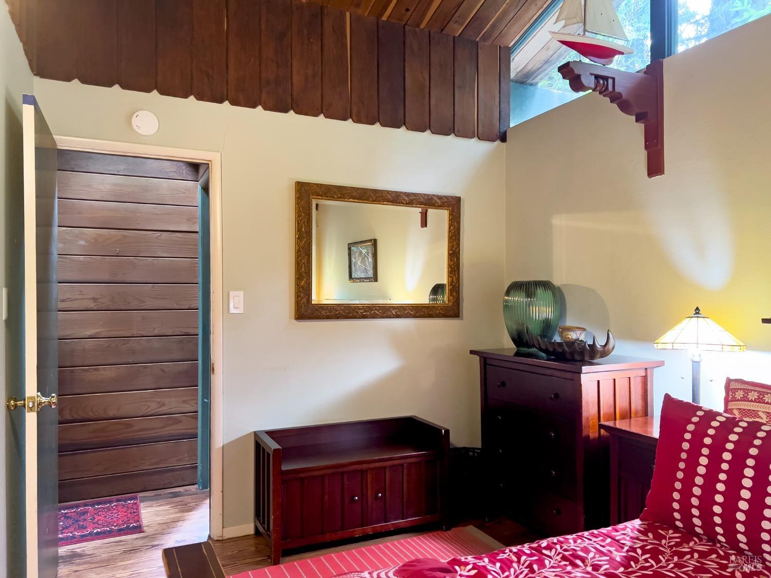 Detail Gallery Image 16 of 39 For 2660 Cazadero Hwy, Cazadero,  CA 95421 - 2 Beds | 1 Baths