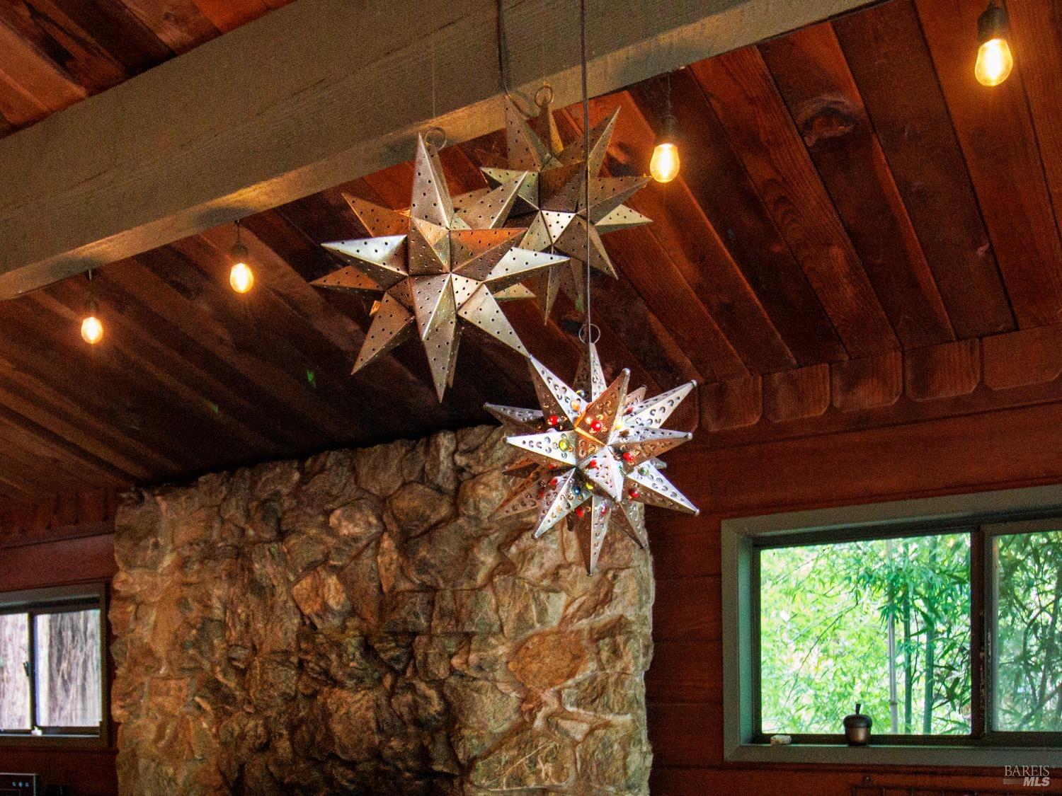 Detail Gallery Image 7 of 39 For 2660 Cazadero Hwy, Cazadero,  CA 95421 - 2 Beds | 1 Baths