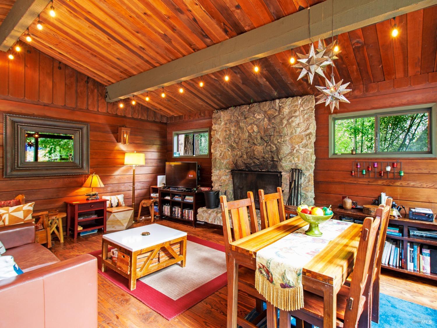 Detail Gallery Image 4 of 39 For 2660 Cazadero Hwy, Cazadero,  CA 95421 - 2 Beds | 1 Baths