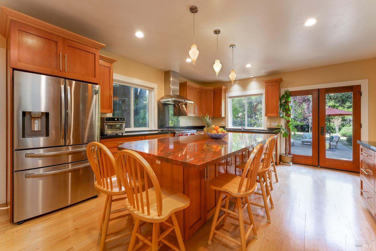 Detail Gallery Image 11 of 42 For 1595 Crane Ter, Ukiah,  CA 95482 - 5 Beds | 3 Baths