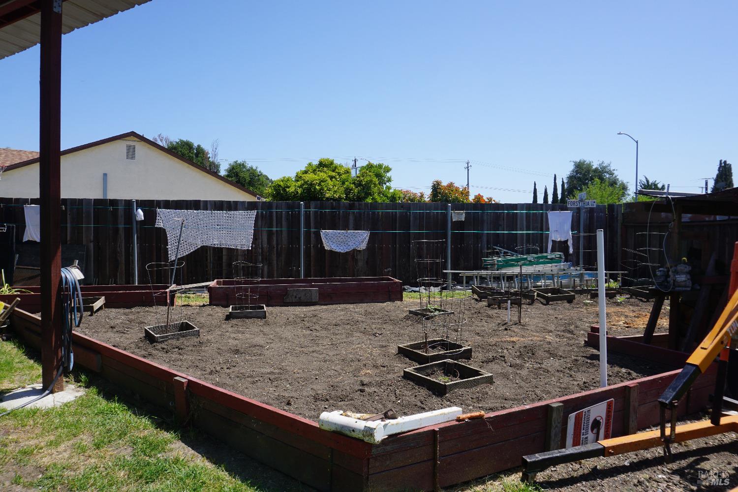 Detail Gallery Image 44 of 47 For 121 Forsythia Ct, Vallejo,  CA 94589 - 3 Beds | 2 Baths