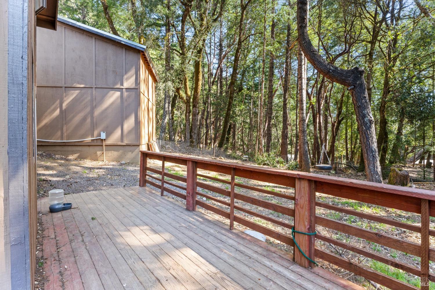 Detail Gallery Image 12 of 14 For 23551 Ridge Rd, Willits,  CA 95490 - 2 Beds | 2 Baths
