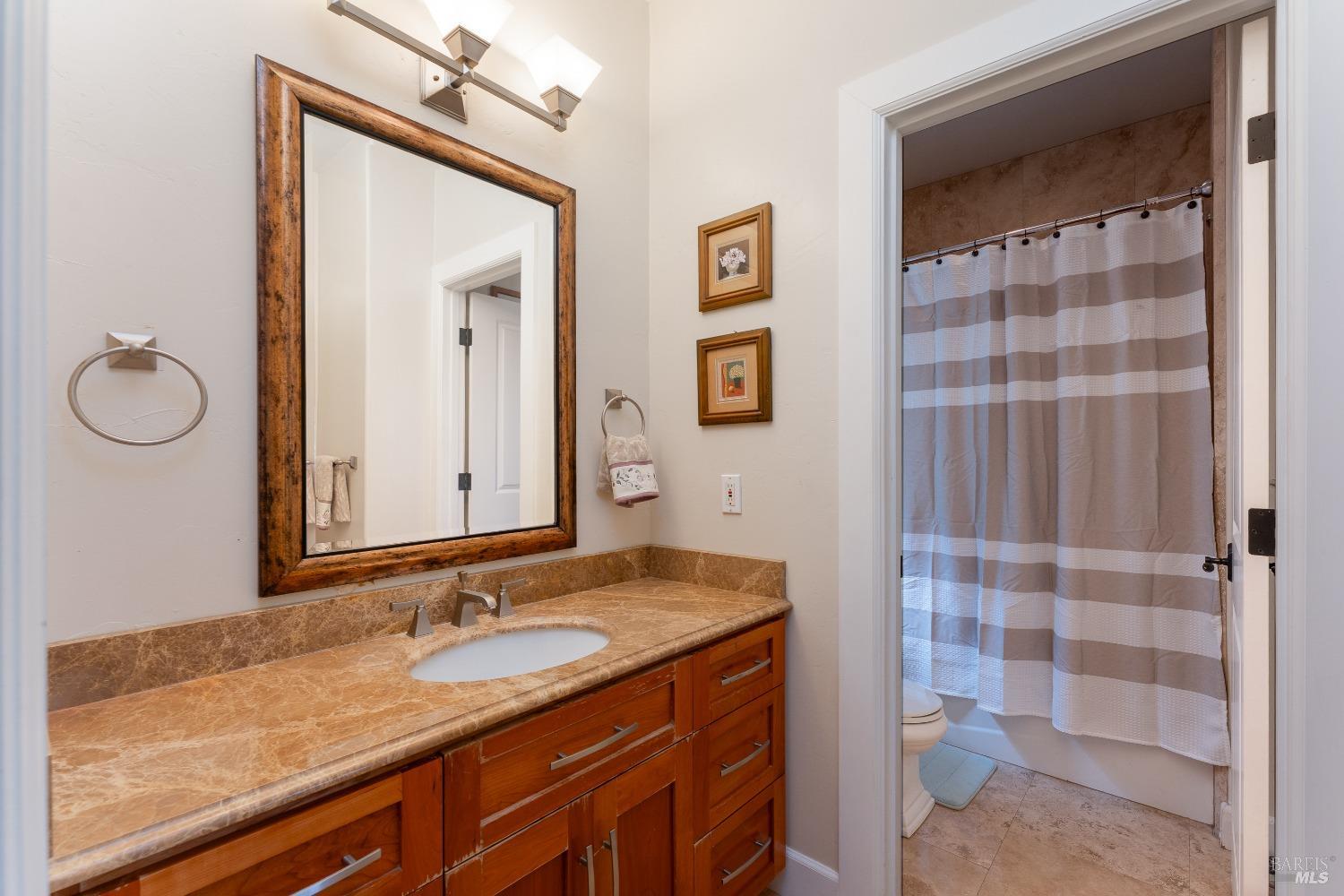 Detail Gallery Image 20 of 42 For 1595 Crane Ter, Ukiah,  CA 95482 - 5 Beds | 3 Baths