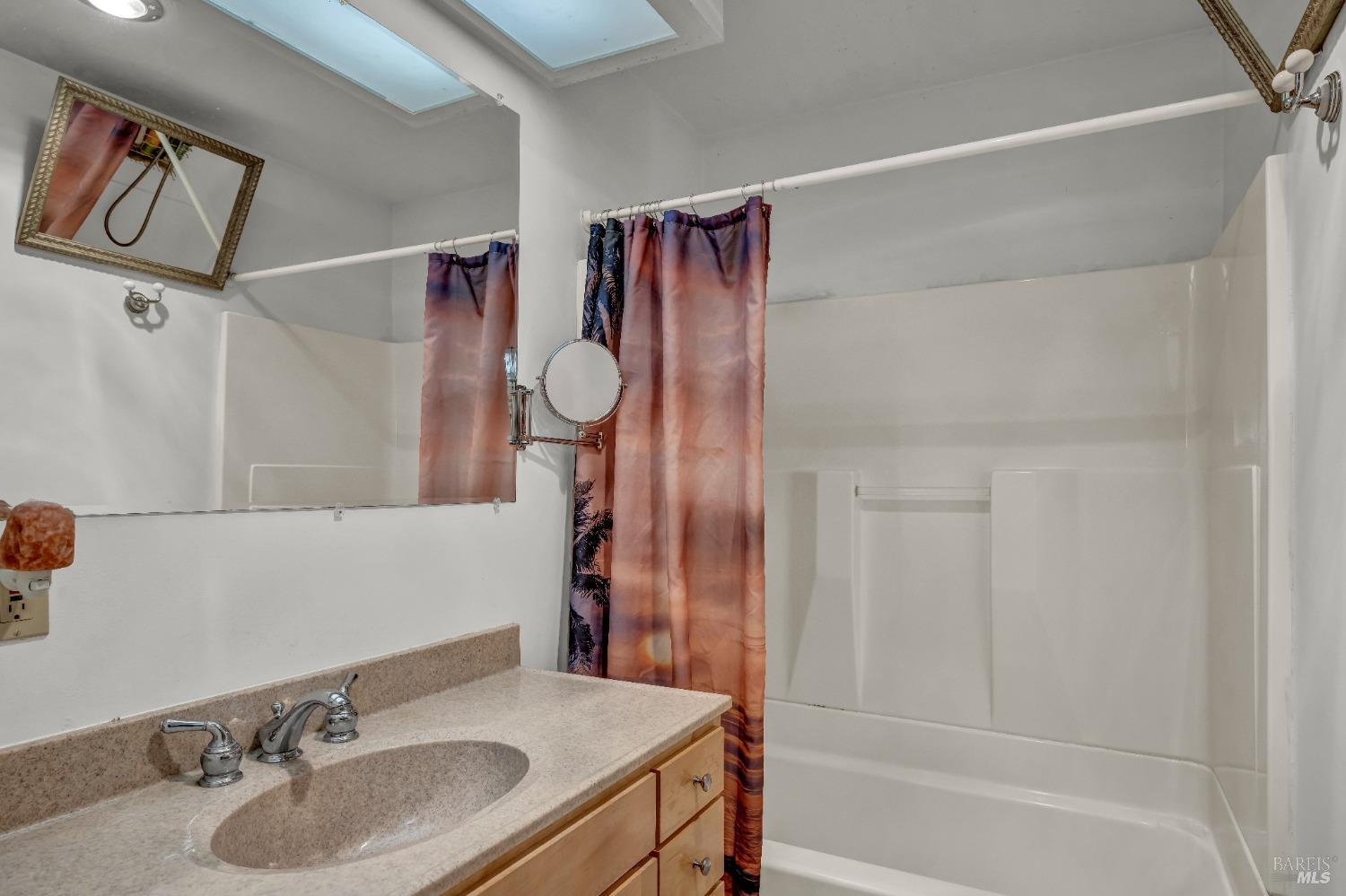 Detail Gallery Image 18 of 42 For 17 Springhill Dr, Cazadero,  CA 95421 - 2 Beds | 2 Baths