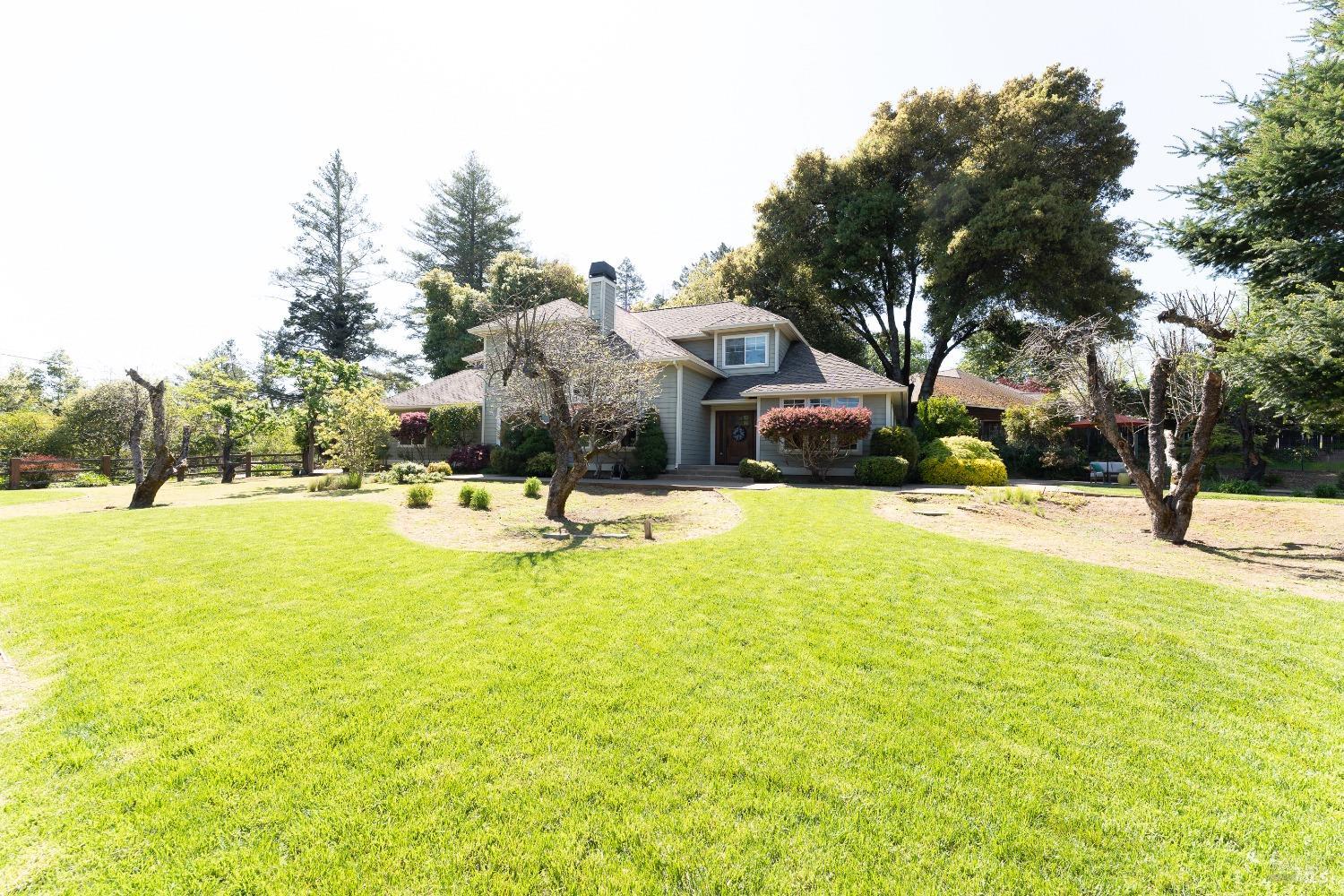 Detail Gallery Image 38 of 42 For 1595 Crane Ter, Ukiah,  CA 95482 - 5 Beds | 3 Baths