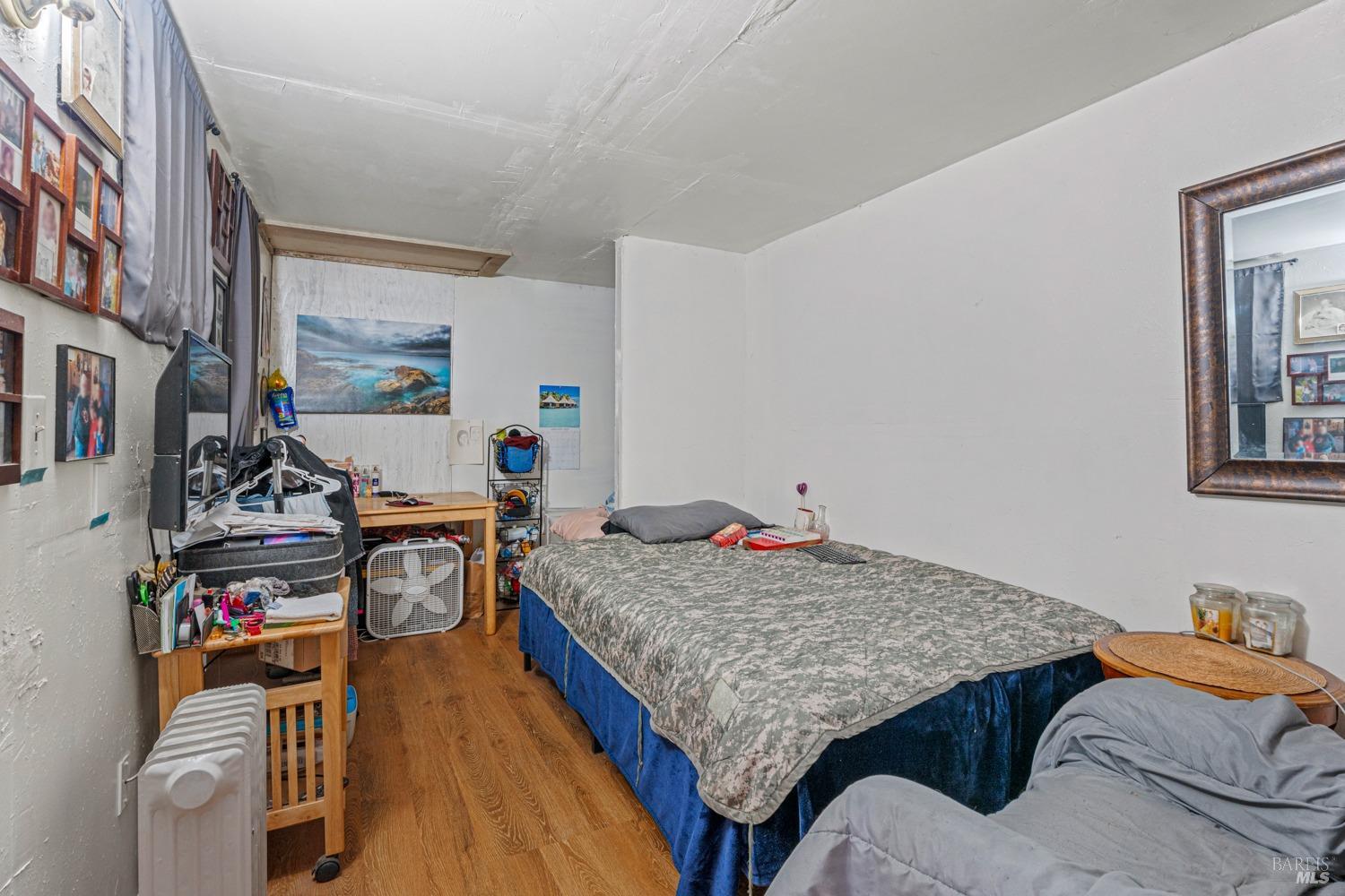 Detail Gallery Image 10 of 14 For 23551 Ridge Rd, Willits,  CA 95490 - 2 Beds | 2 Baths