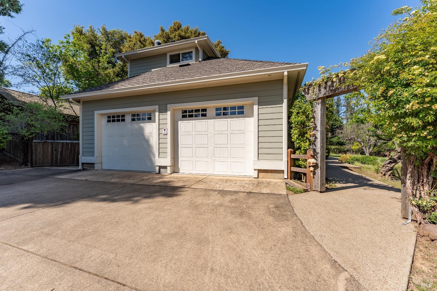 Detail Gallery Image 40 of 42 For 1595 Crane Ter, Ukiah,  CA 95482 - 5 Beds | 3 Baths