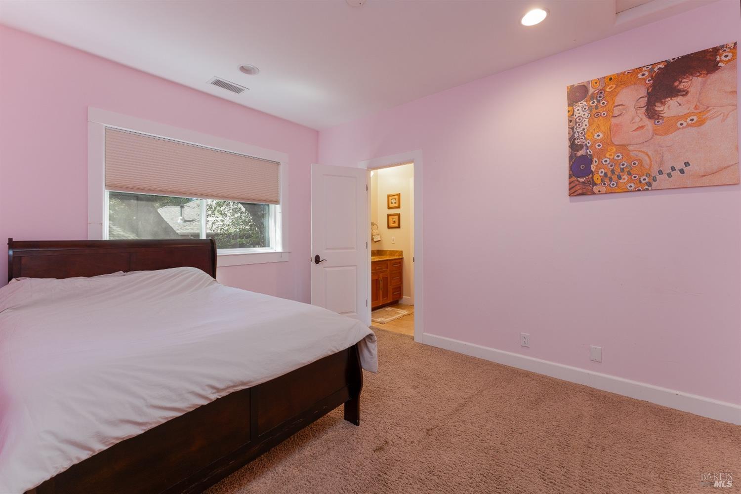 Detail Gallery Image 21 of 42 For 1595 Crane Ter, Ukiah,  CA 95482 - 5 Beds | 3 Baths