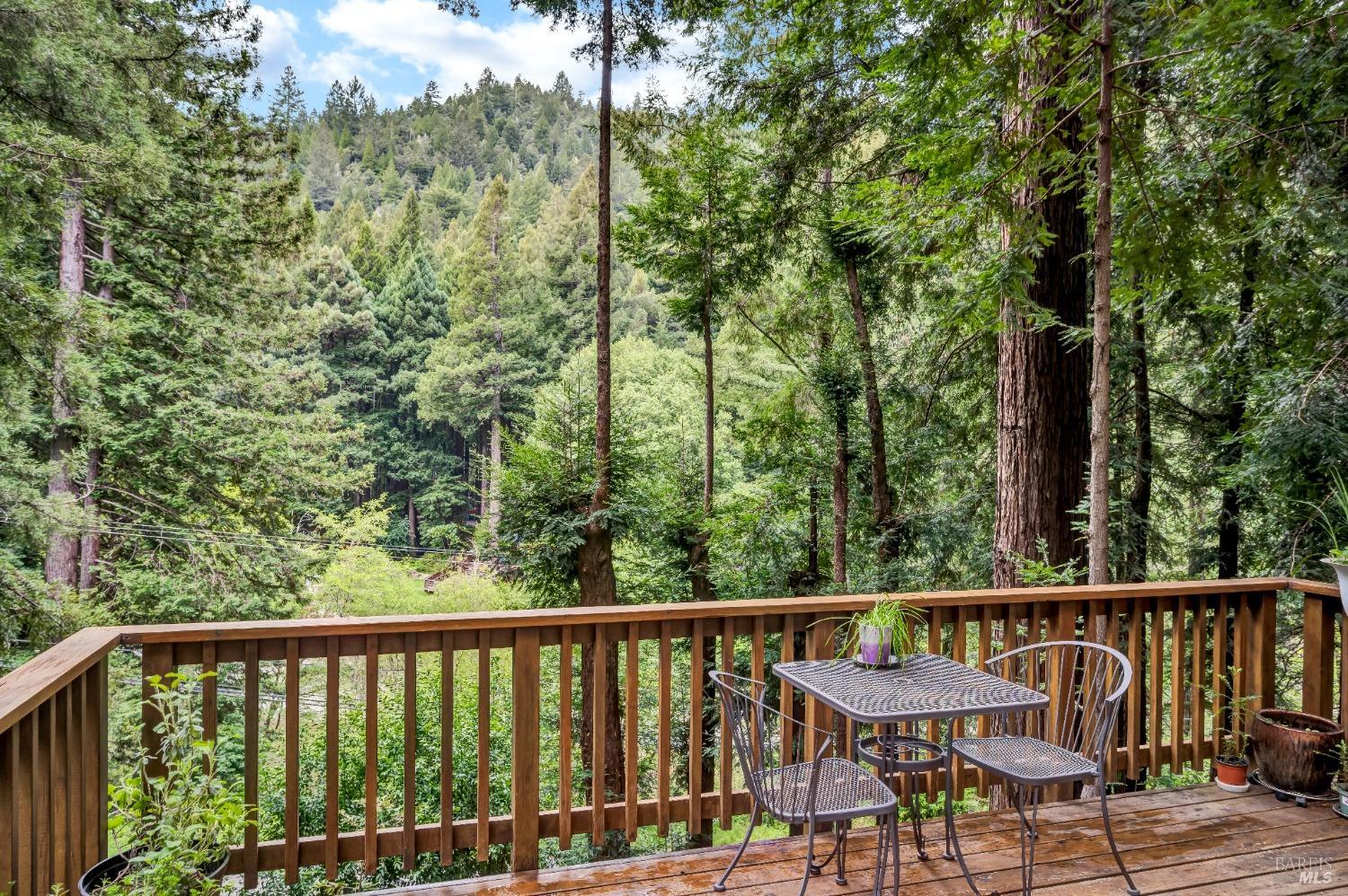 Detail Gallery Image 9 of 42 For 17 Springhill Dr, Cazadero,  CA 95421 - 2 Beds | 2 Baths