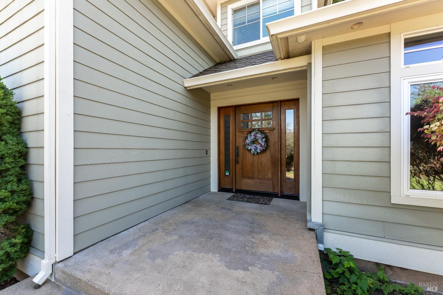 Detail Gallery Image 3 of 42 For 1595 Crane Ter, Ukiah,  CA 95482 - 5 Beds | 3 Baths