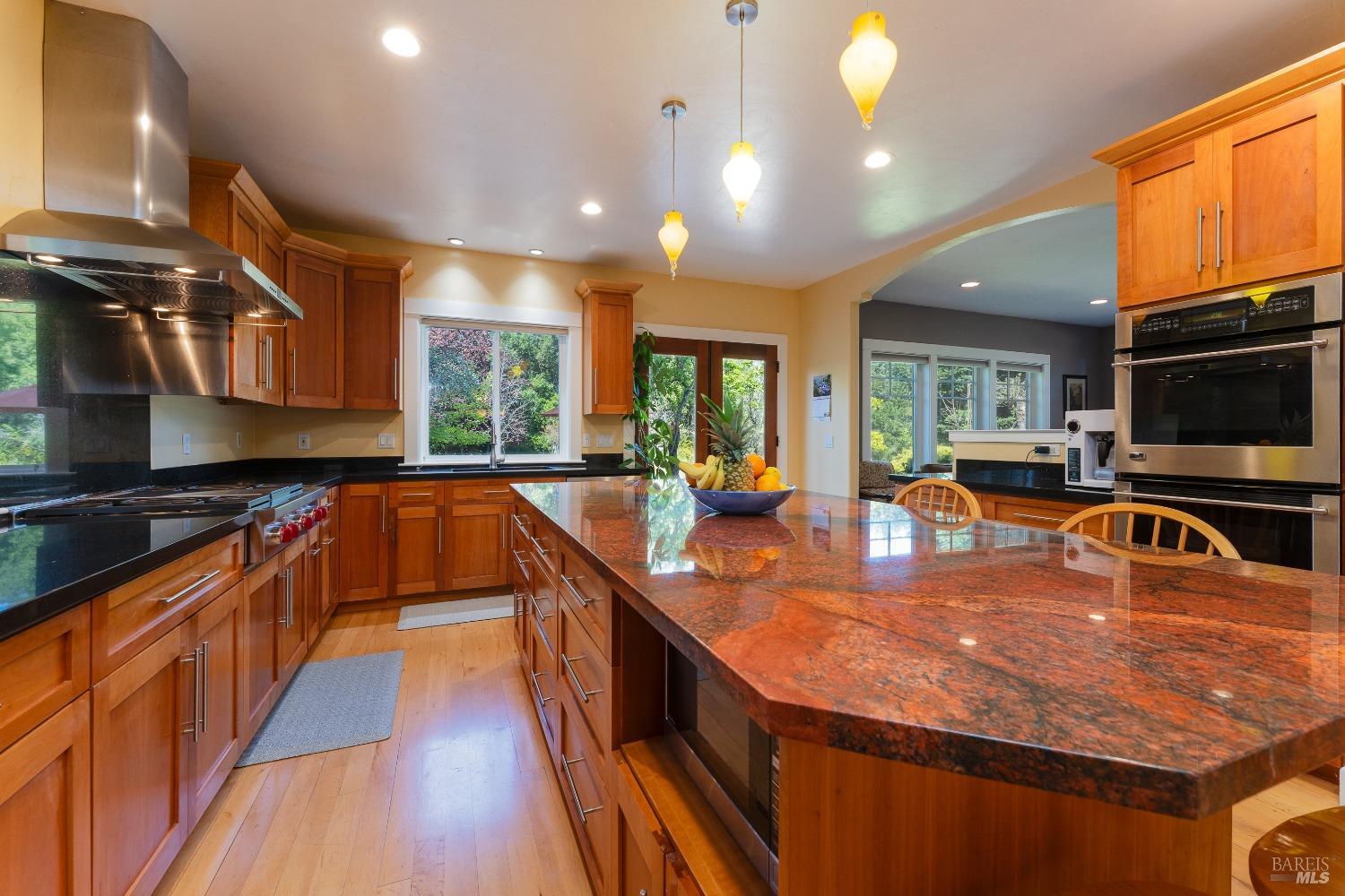 Detail Gallery Image 12 of 42 For 1595 Crane Ter, Ukiah,  CA 95482 - 5 Beds | 3 Baths