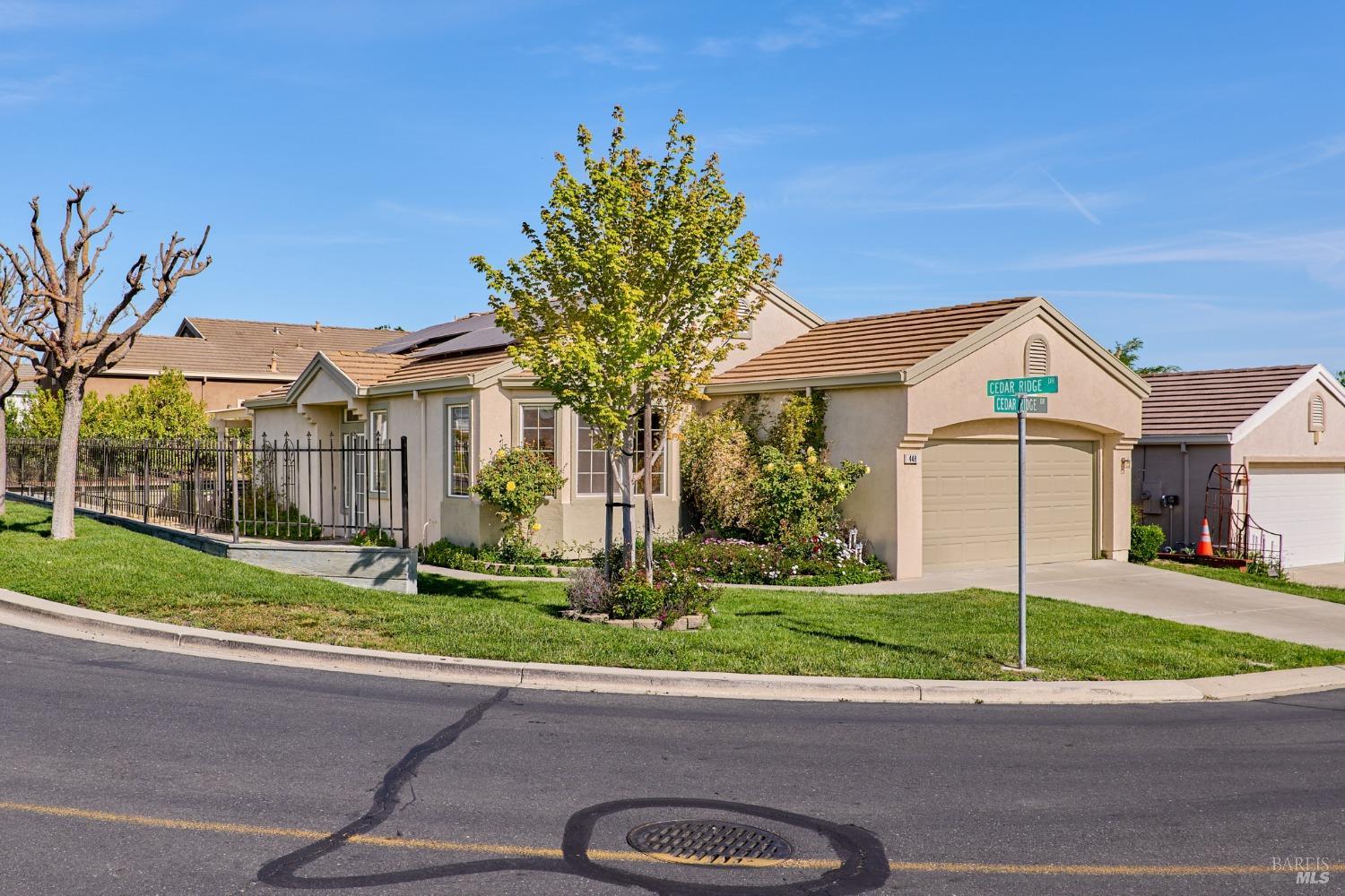 Detail Gallery Image 1 of 28 For 448 Cedar Ridge Dr, Rio Vista,  CA 94571 - 2 Beds | 2 Baths