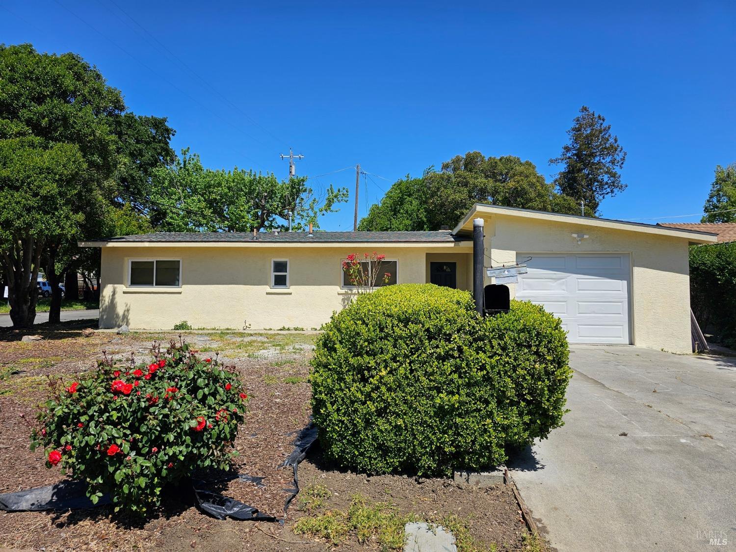 Detail Gallery Image 1 of 1 For 2298 Woolner Ave, Fairfield,  CA 94533 - 3 Beds | 2 Baths