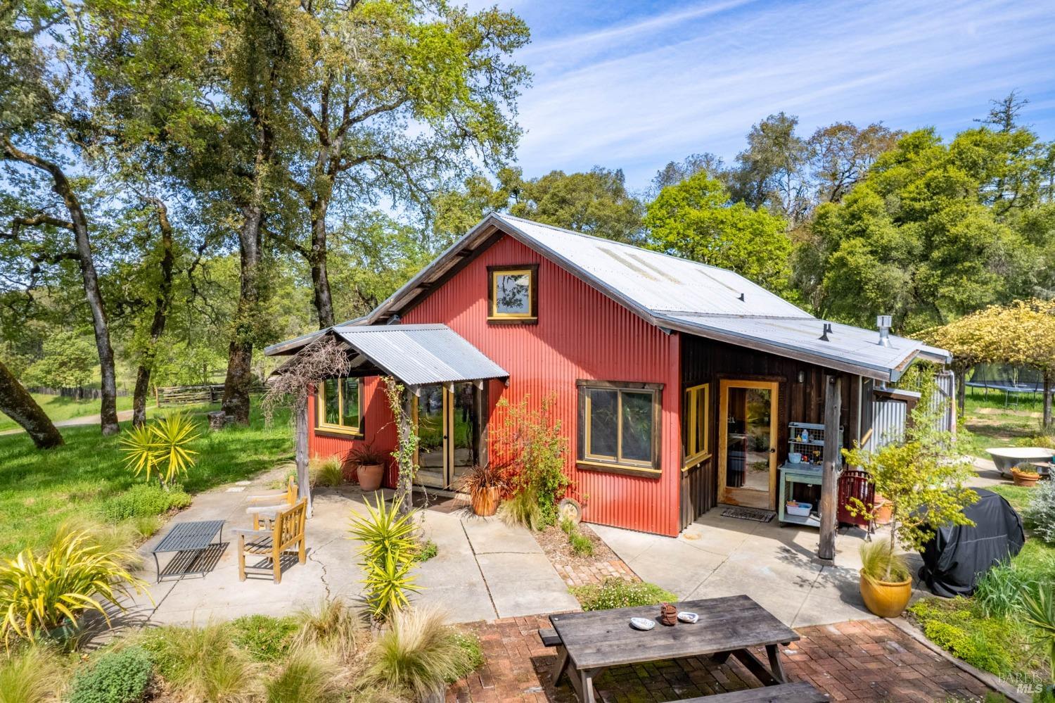 Detail Gallery Image 30 of 98 For 16121 Deer Meadows Rd, Boonville,  CA 95415 - 4 Beds | 3/1 Baths